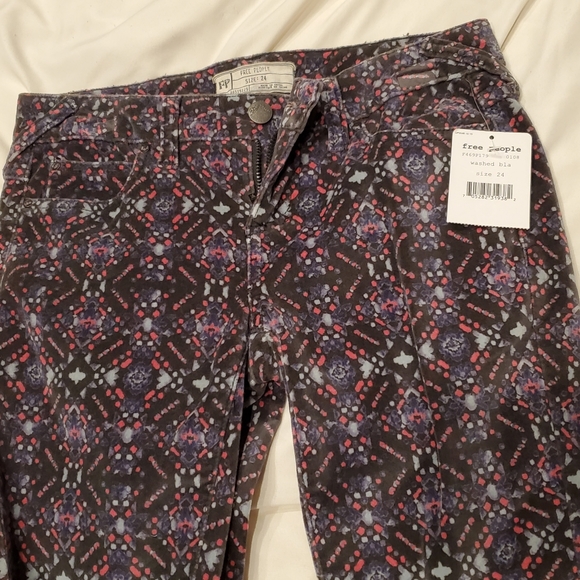 Free People Velour Skinny Sz 24 NWT - Picture 1 of 5